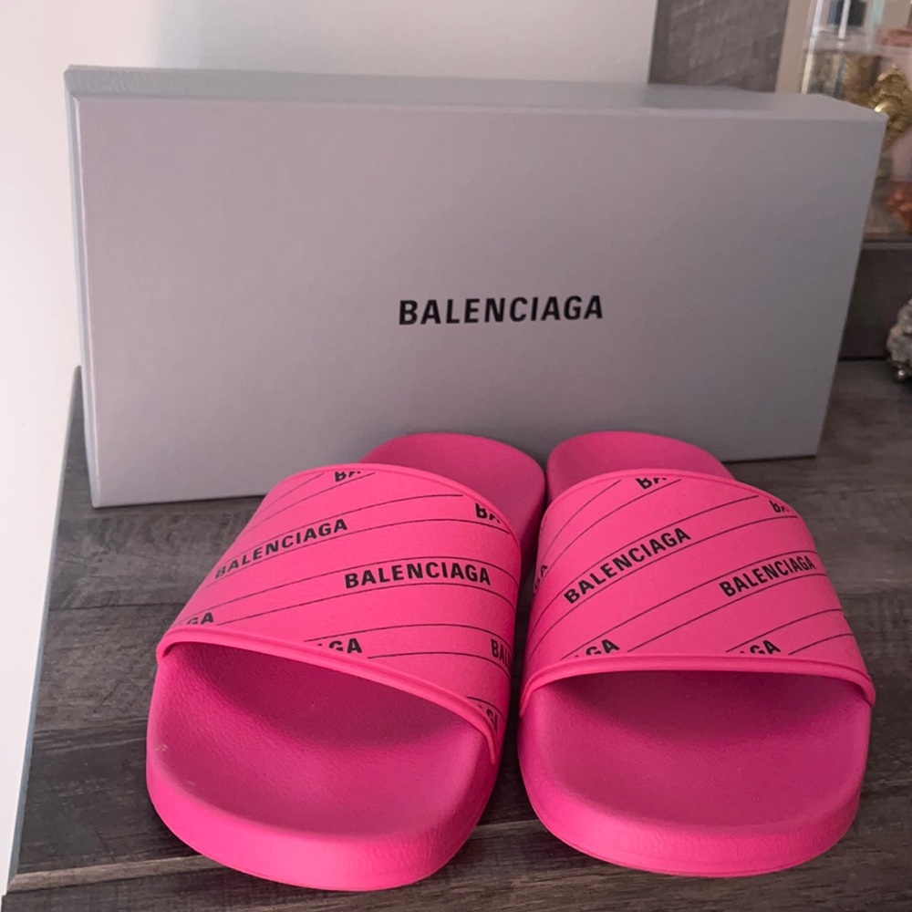 Balenciaga Pool Slides